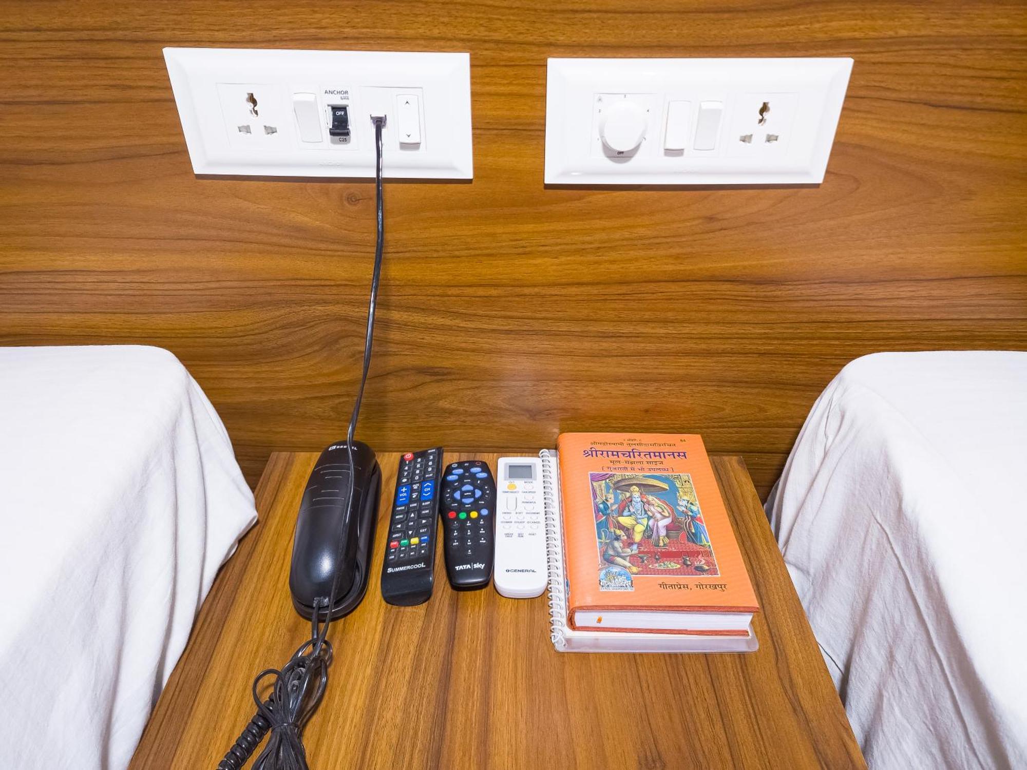 Amritara Ramila Kutir Hotel Ayodhya Exterior photo